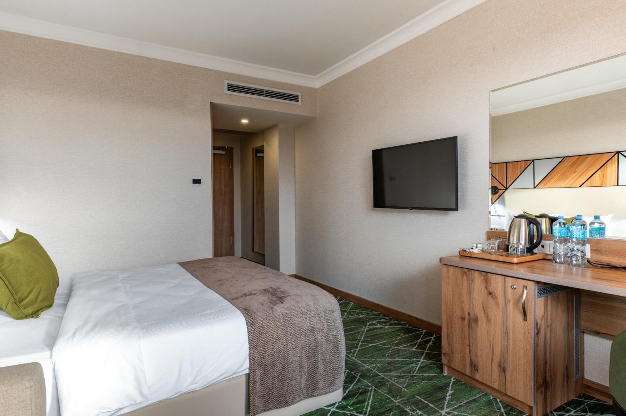 Hotel Wyndham Garden Burabay Exterior foto
